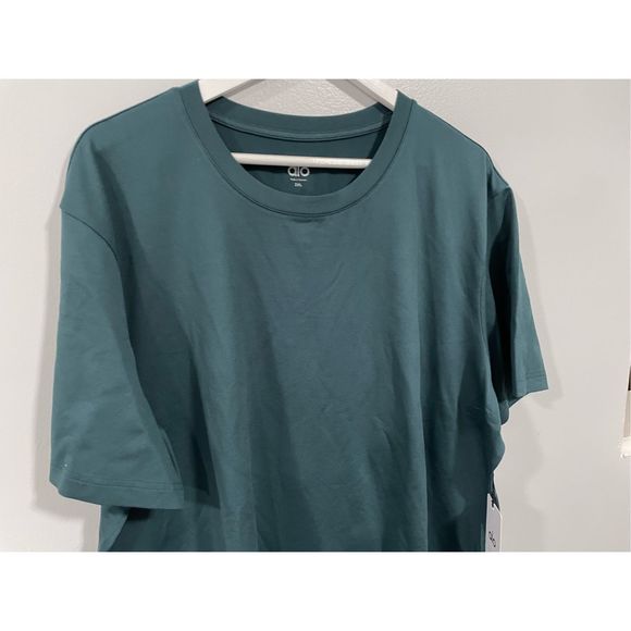 ALO Yoga Men’s Conquer Reform Crew Neck Short Sleeve 2XL XXL M1205R Green NWT - Picture 5 of 6